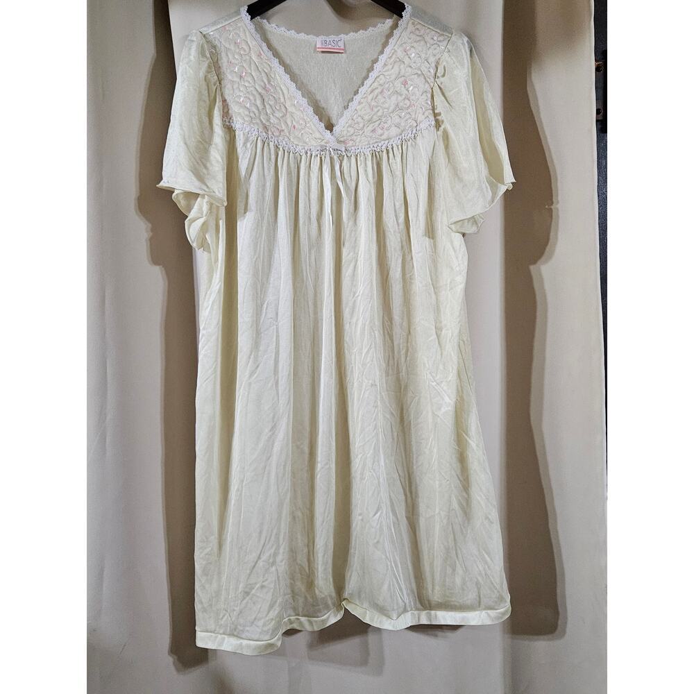 Simply Basic Women Cream Embroidered‎ Lace V-Neck Short Sleeve Nightgown Large